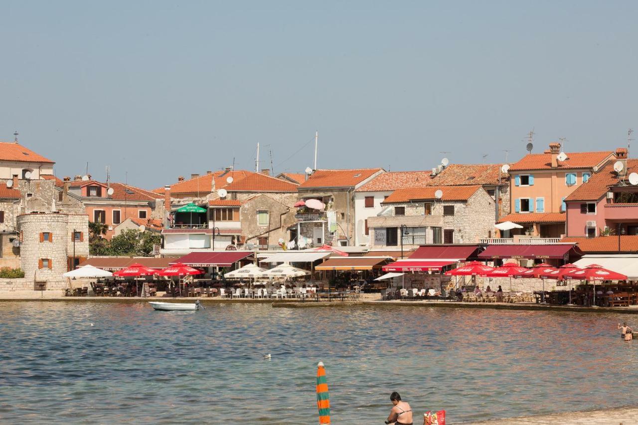 Downtown Beach Apartments Umag Extérieur photo